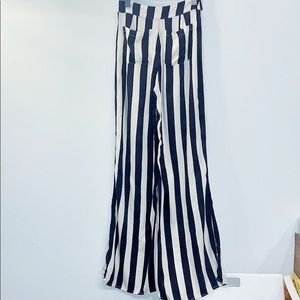Abercrombie & Fitch Pants - A&F wide leg pants Abercrombie & Fitch Pants - A&F wide leg pants